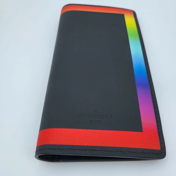 New Authentic Louis Vuitton Brazza Wallet Taiga Rainbow - Picture 3 of 12